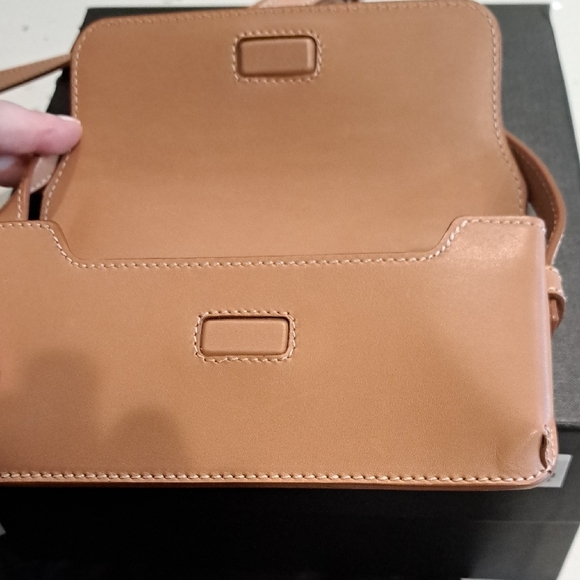 NIB Saint Laurent Camel Leather Strapped Sunglass Case - Picture 12 of 16